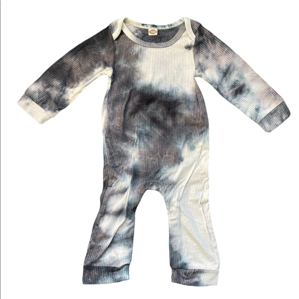 Tie Dye one piece long sleeve light weight with snaps on the inside of the legs